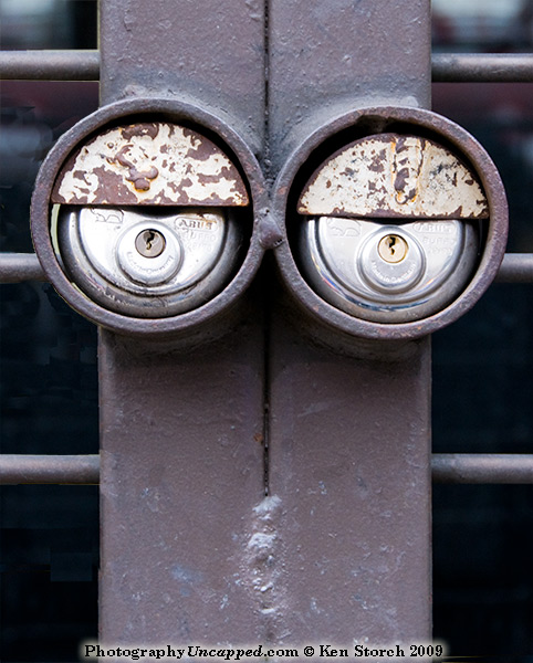 lock-eyes-17703 Laconic lock eyes