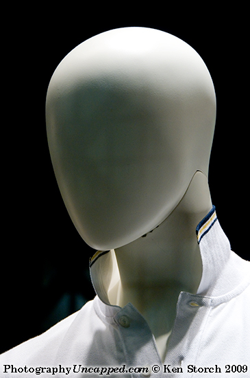 mannequin-head-16436 Portrait of a Modern Novelist