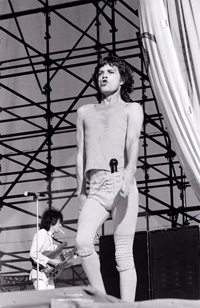 Mick-Jagger-Michael-Putland Michael Putland, Mick Jagger, Philadelphia, 1982 (printed 1990s). Gelatin silver print. Collection of Michael Putland