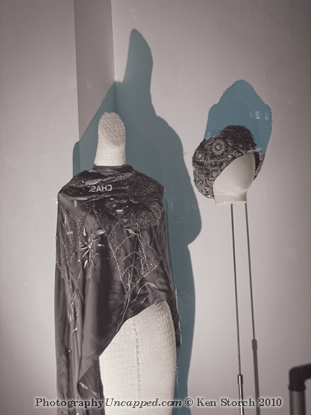 Dada-Window-Mannequin-02140